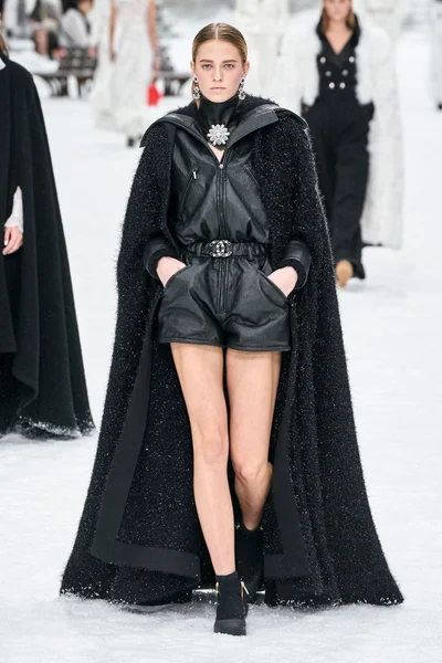 Look 57